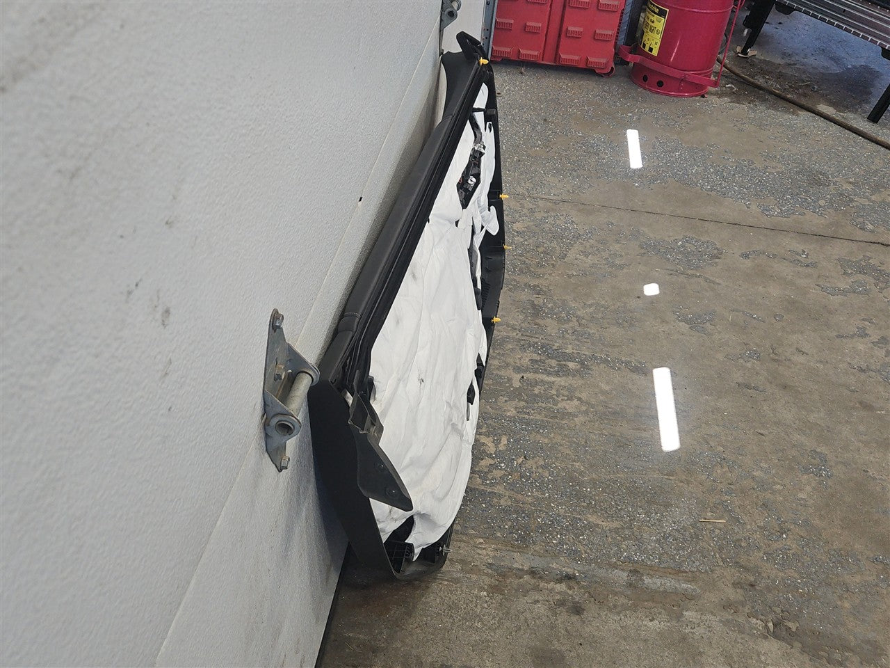 2016 CAMARO RH FRONT DOOR PANEL TRIM 2SS COUPE 33432 - image 9