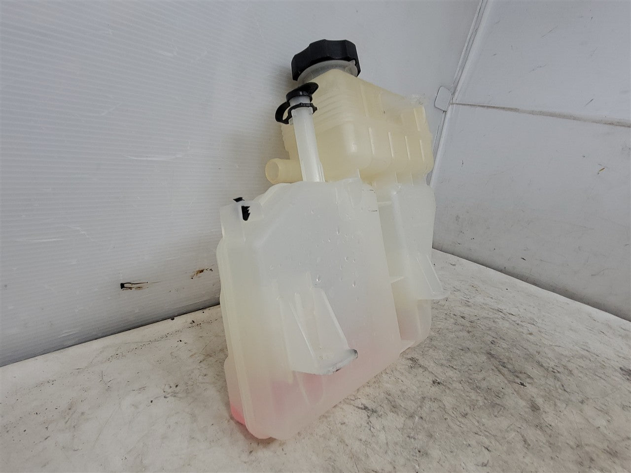 2016 CAMARO COOLANT BOTTLE TANK 22948113 33448 - image 4