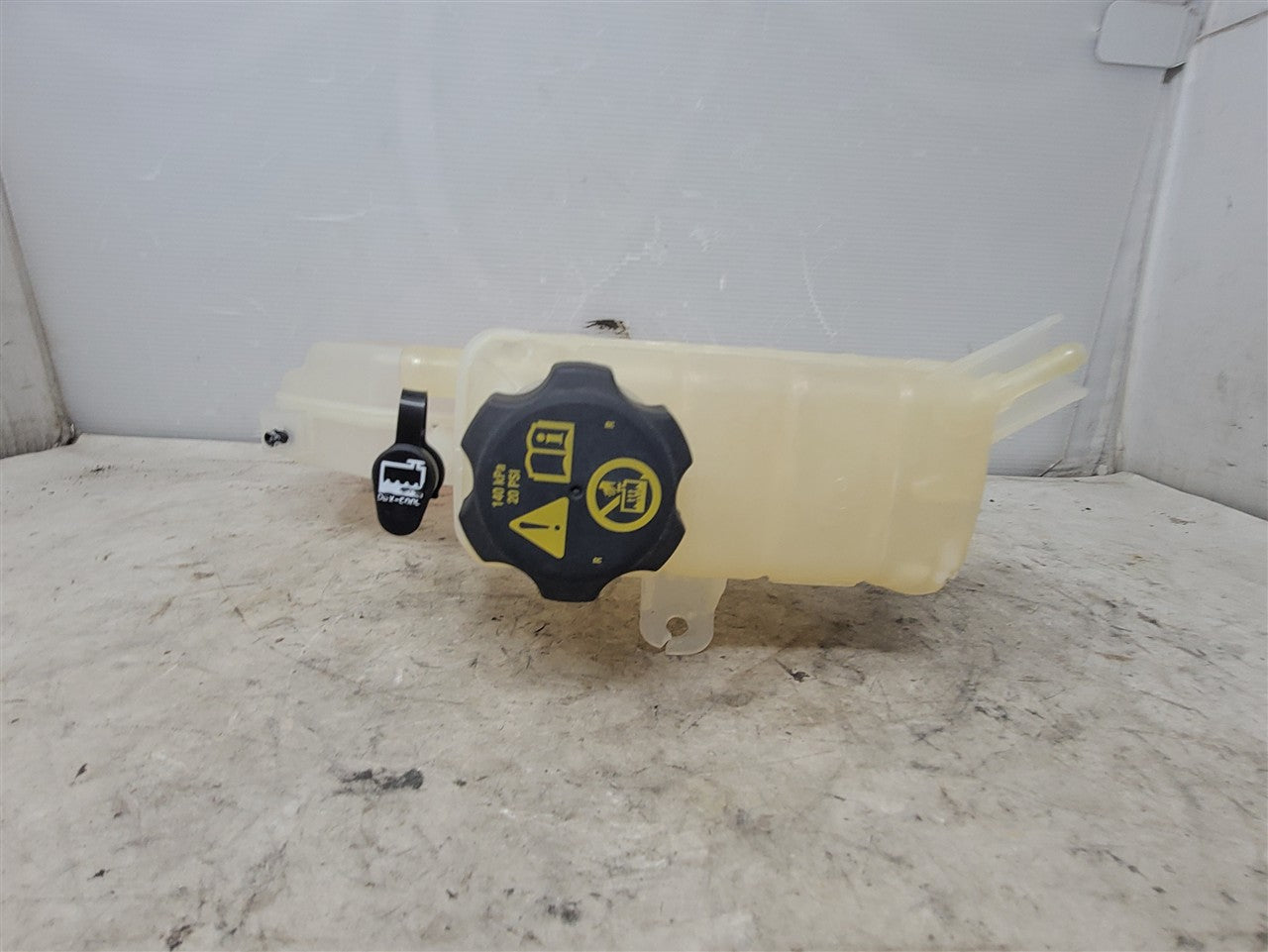 2016 CAMARO COOLANT BOTTLE TANK 22948113 33448 - image 5