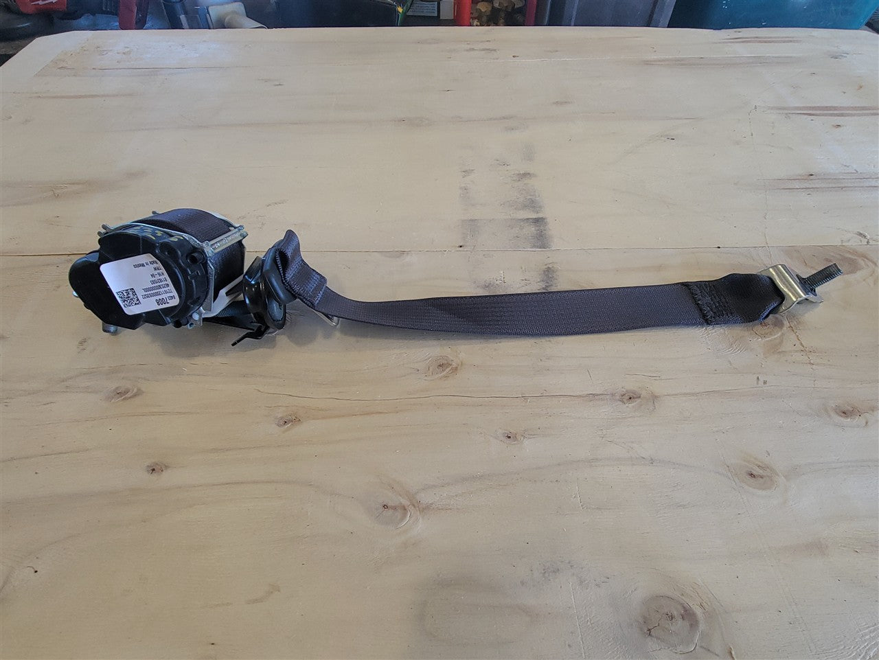 2016 CAMARO LH DRIVER REAR SEAT BELT RETRACTOR 33456 - image 1