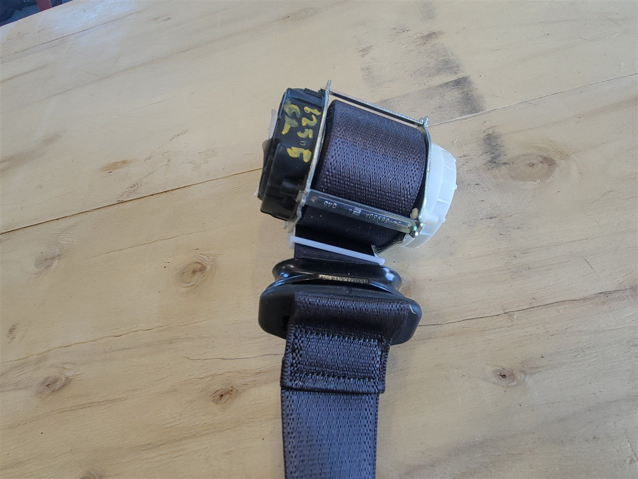 2016 CAMARO LH DRIVER REAR SEAT BELT RETRACTOR 33456 - image 6
