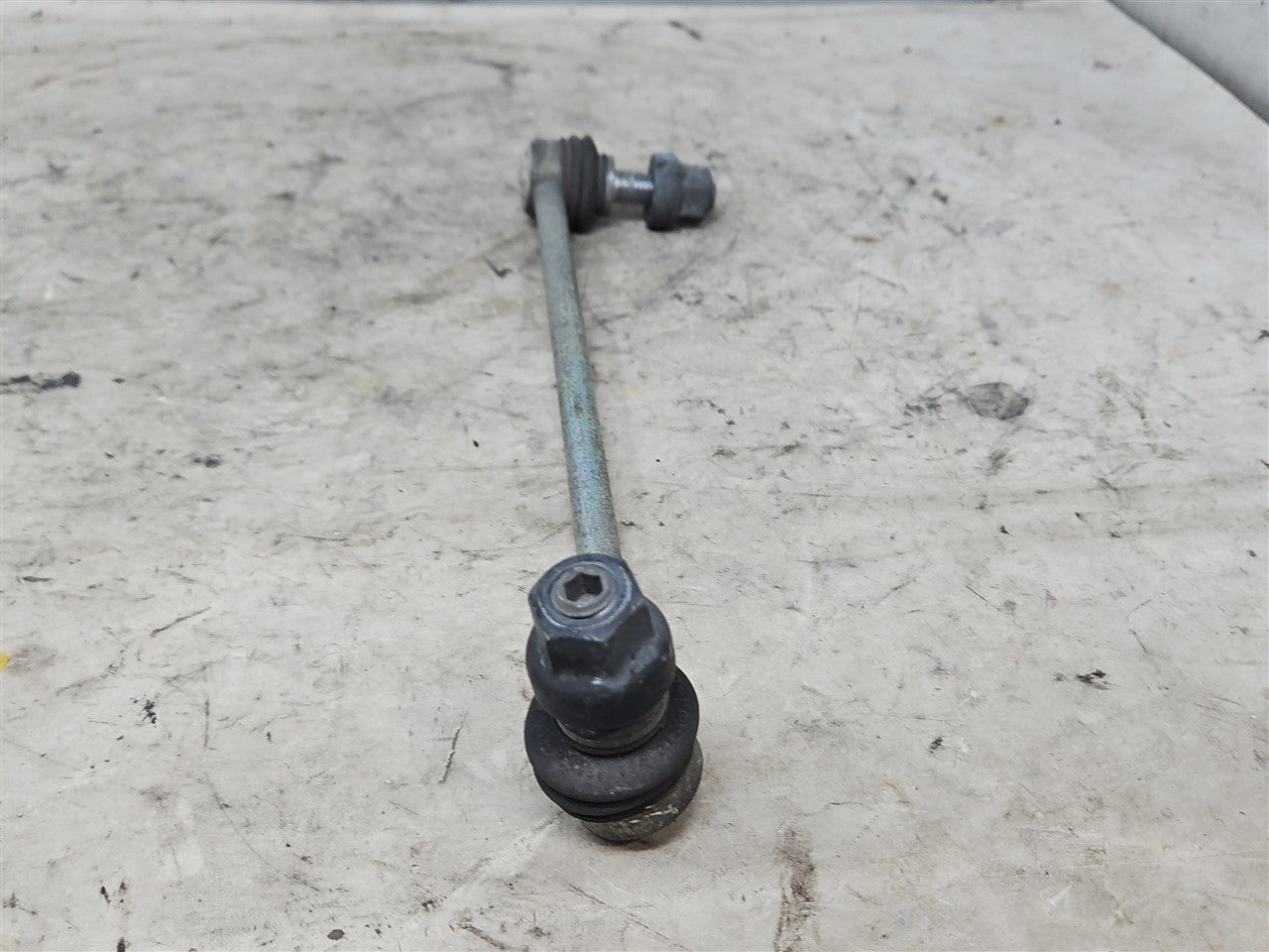 2016 CAMARO OEM LH SWAY BAR END LINK 84962142 33460 - image 2