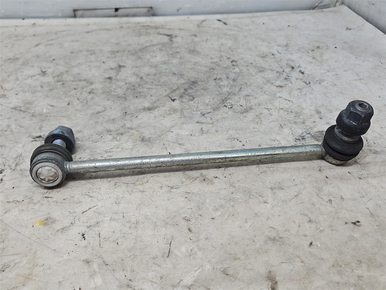 2016 CAMARO OEM LH SWAY BAR END LINK 84962142 33460 - image 3