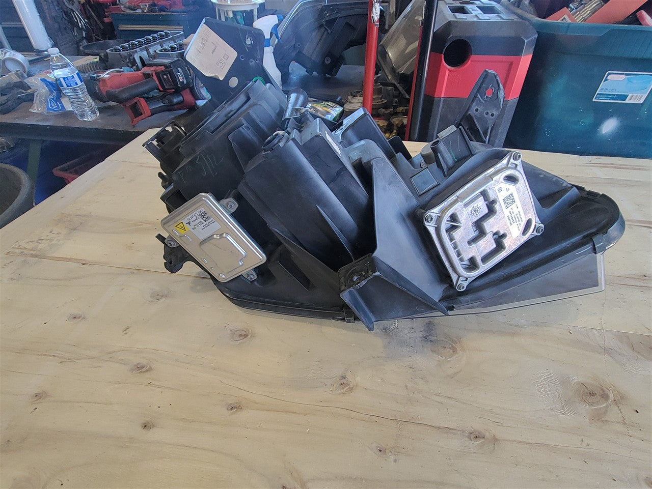 2016 CAMARO LH HEADLAMP HID T4F NICE 1 TABREPAIR 33461 - image 9