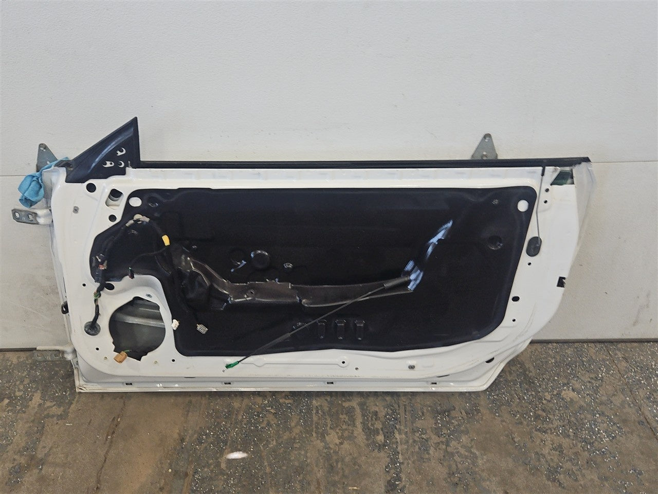 2014 CAMARO RH PASSENGER DOOR WHITE GAZ 000 33472 - image 8
