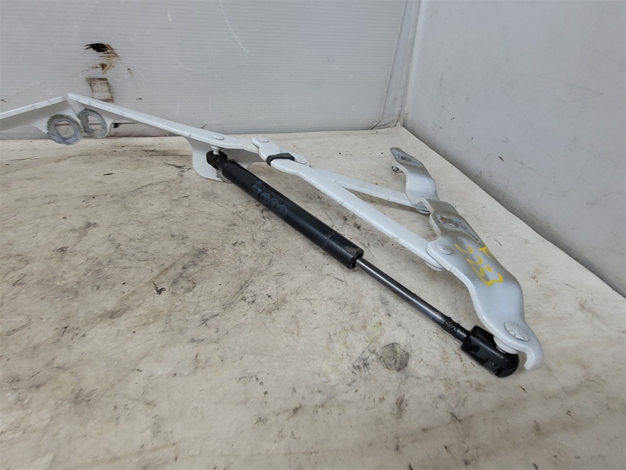 2014 CAMARO DECKLID TRUNK HINGES PAIR LH RH WHIT 33474 - image 6