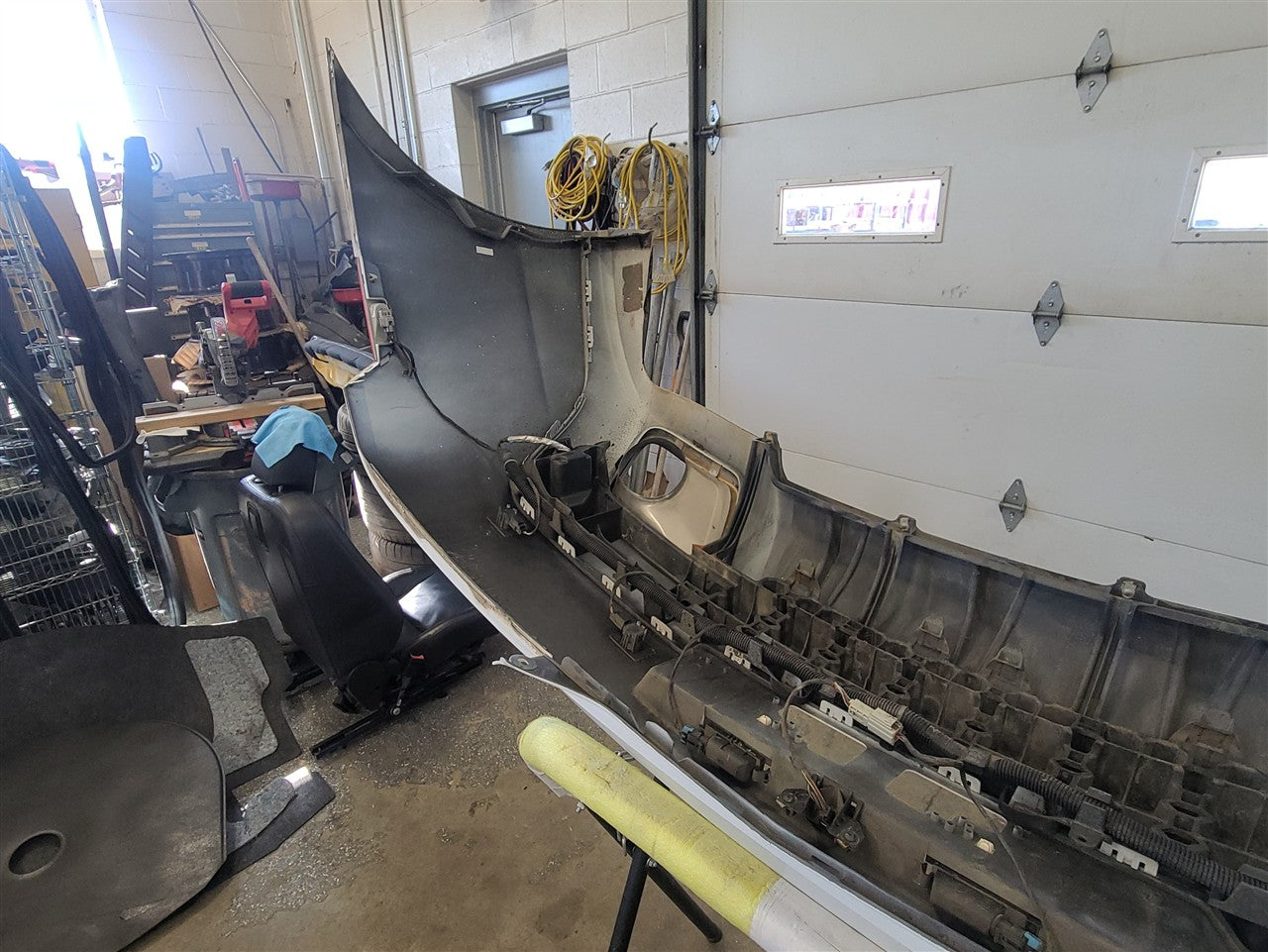 2014 CAMARO REAR BUMPER WHITE SPRING EDITION GAZ 33478 - image 12
