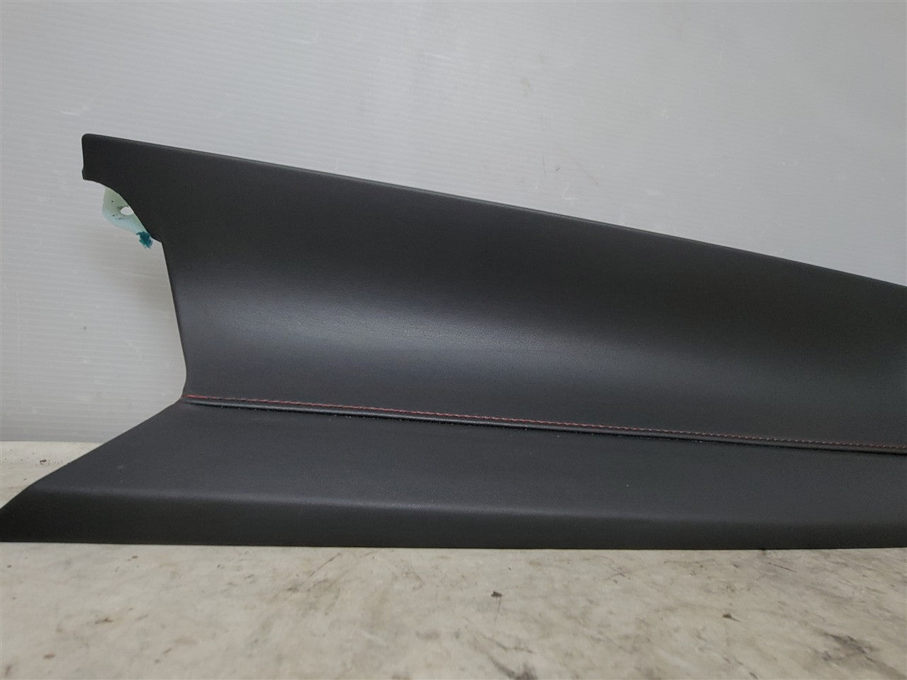 2016 CAMARO RH PASSENGER DASH TRIM VENT 23505184 33481 - image 4