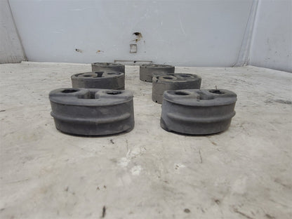 2014 CAMARO OEM REAR EXHAUST HANGERS 4 PIECES 33487 - image 3