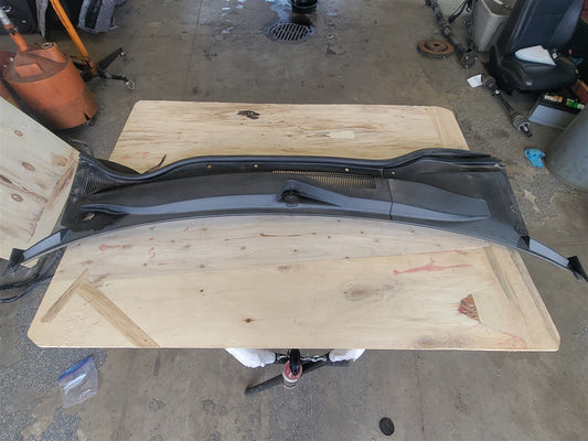 2014 CAMARO WINDSHIELD WIPER COWL TRIM PANEL 33496 - image 1