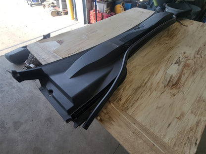 2014 CAMARO WINDSHIELD WIPER COWL TRIM PANEL 33496 - image 5