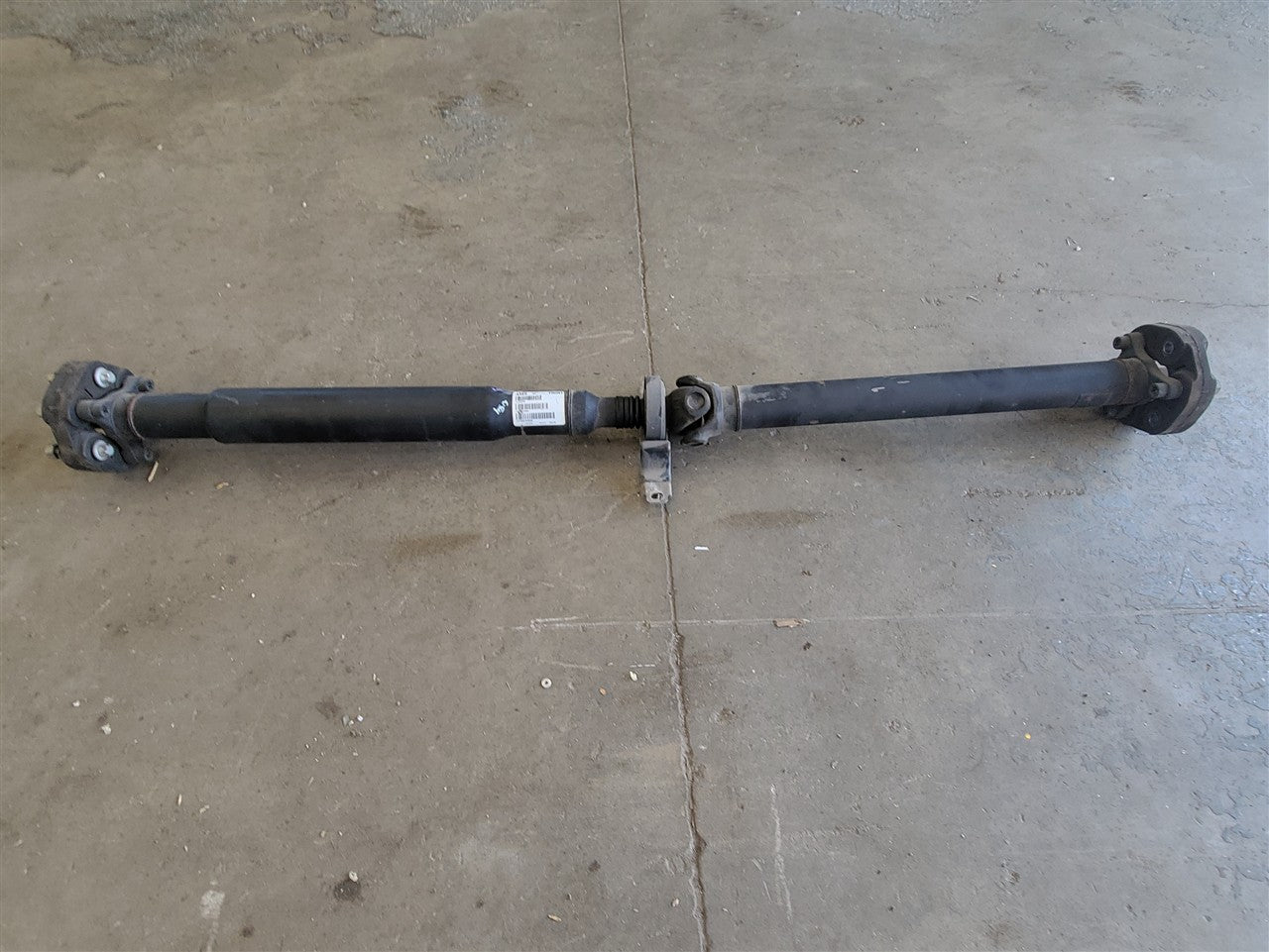 2014 CAMARO SS AUTO REAR DRIVE SHAFT 92237000 33497 - image 2