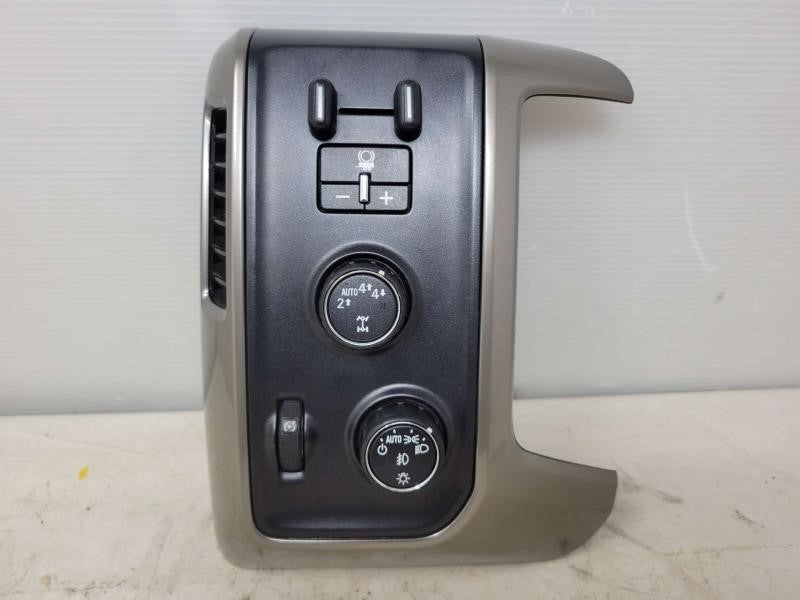 2018 SILVRDO15 LH DASH TRIM WITH 4x4 TRAILER HEADLI 334 - image 1