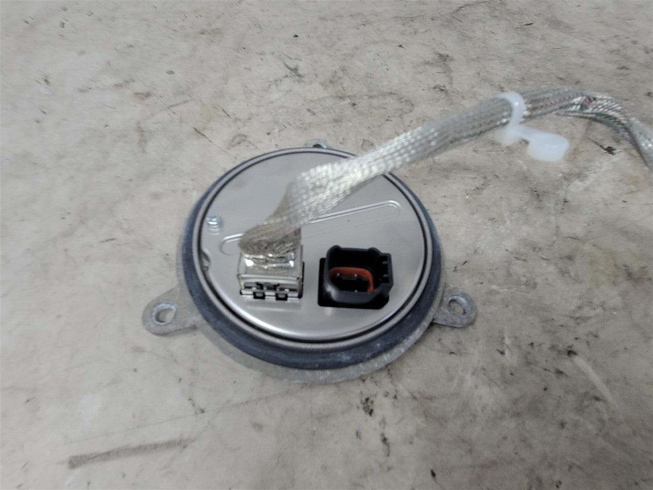 2014 CAMARO OEM HEADLAMP BALLAST & D3S BULB 33501 - image 9