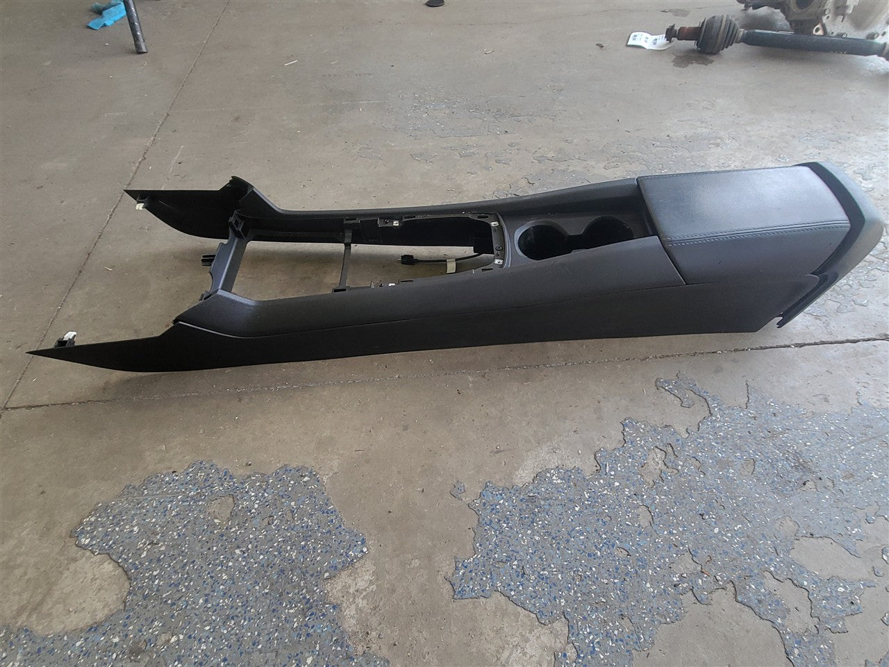 2014 CAMARO CENTER CONSOLE BLACK AUTO TRANS 33503 - image 7
