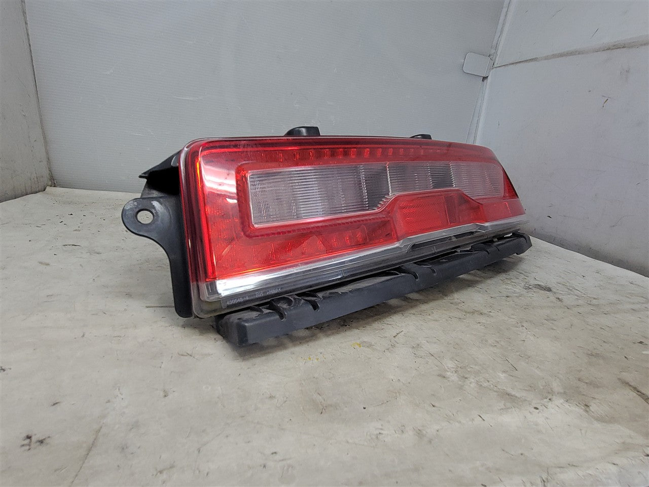 2014 CAMARO RH PASSENGER TAIL LIGHT LED T4F RS 33507 - image 4