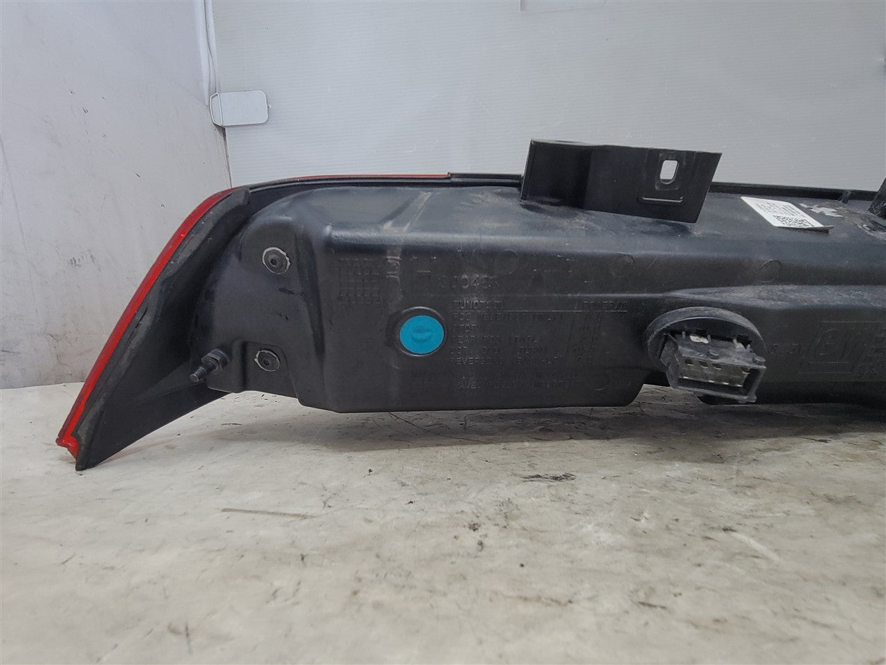2014 CAMARO RH PASSENGER TAIL LIGHT LED T4F RS 33507 - image 7