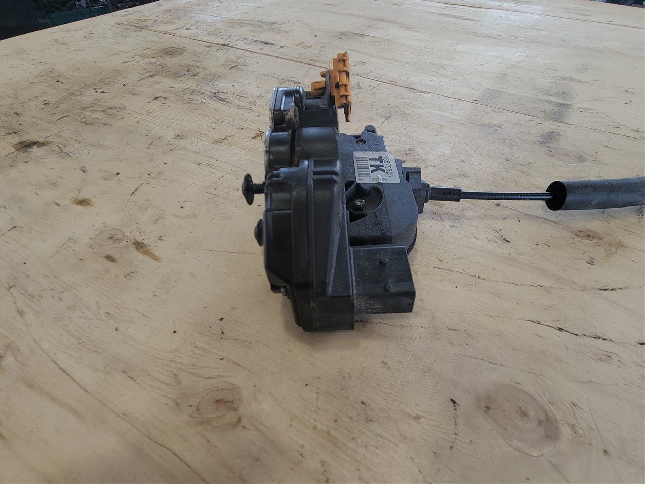 2014 CAMARO LH DOOR LOCK ACTUATOR 13579525 33521 - image 3