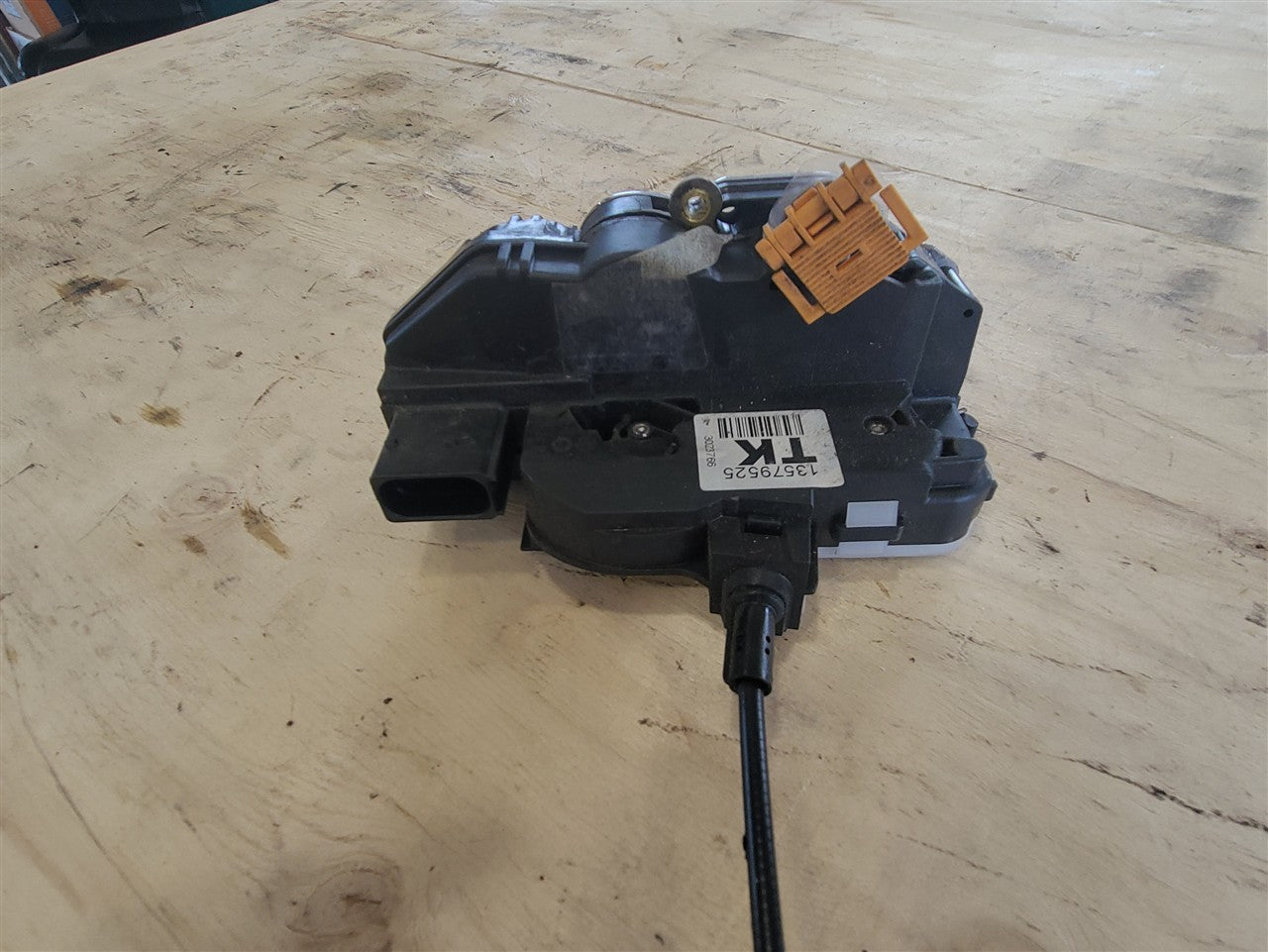 2014 CAMARO LH DOOR LOCK ACTUATOR 13579525 33521 - image 4