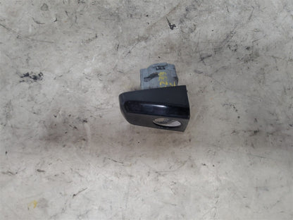 2014 CAMARO FRONT DOOR HANDLE WHITE W/BLACK COVR 33540 - image 12