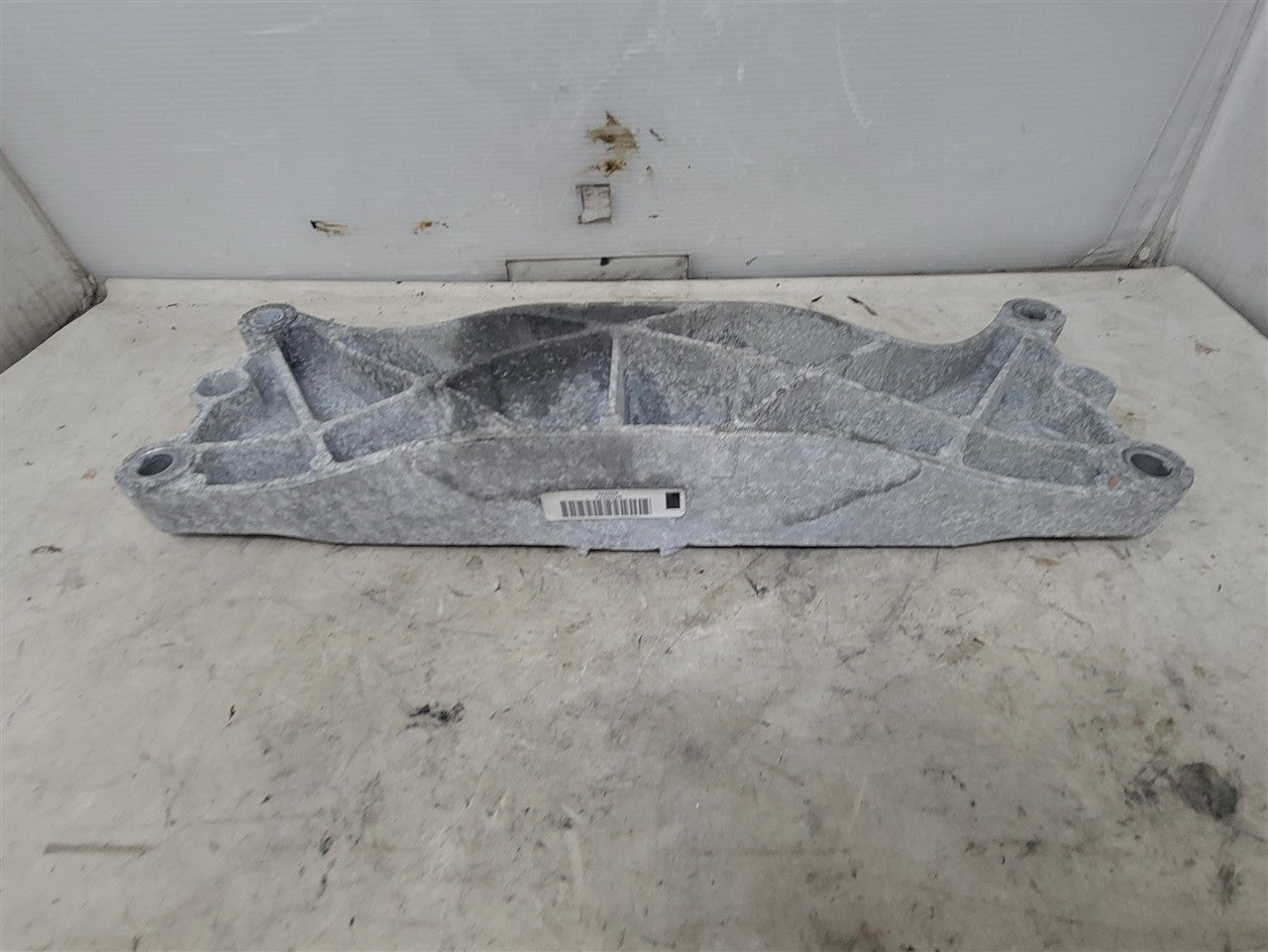 2014 CAMARO AUTO TRANS CROSSMEMBER 92200274 33543 - image 4