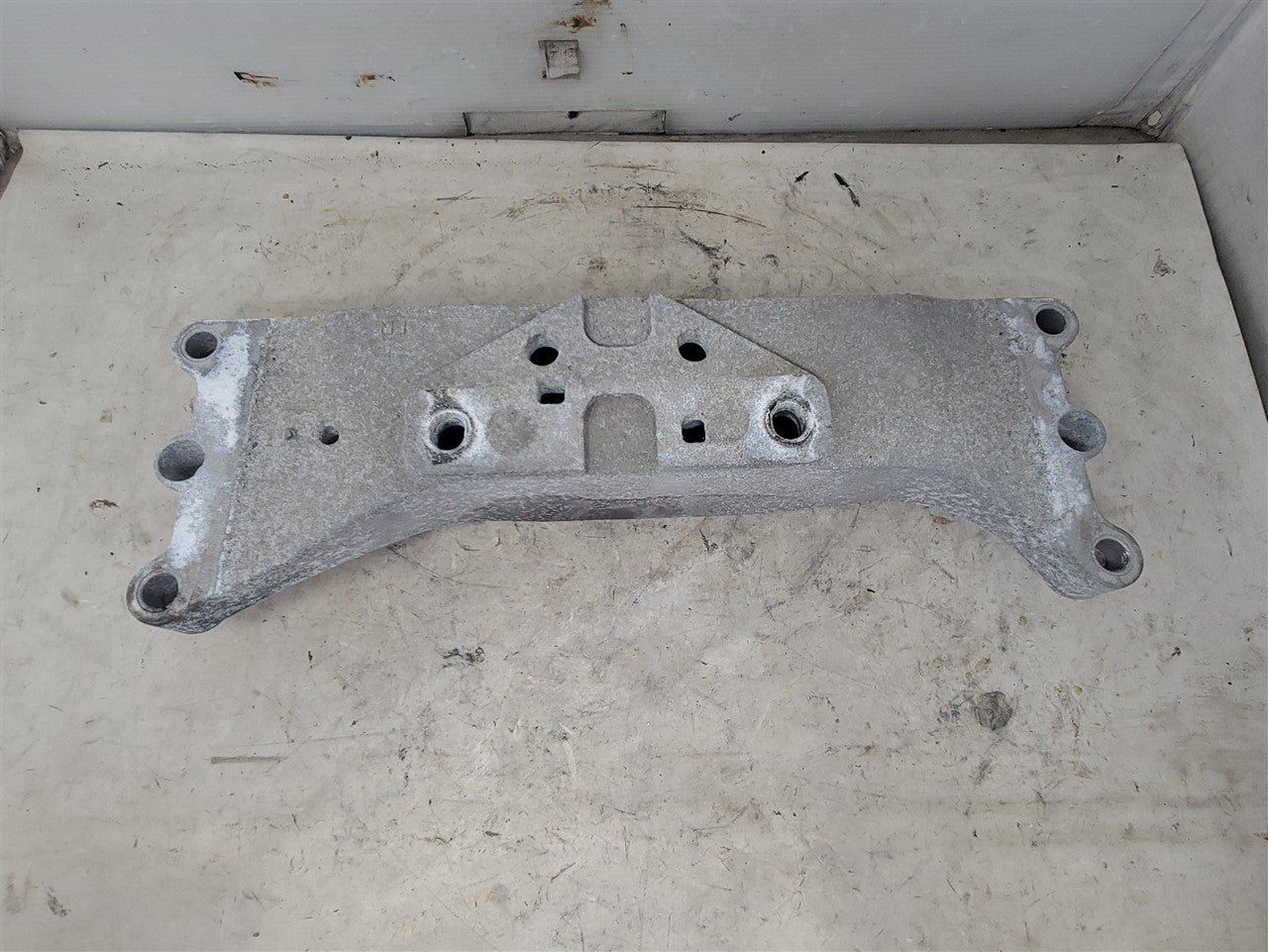 2014 CAMARO AUTO TRANS CROSSMEMBER 92200274 33543 - image 7