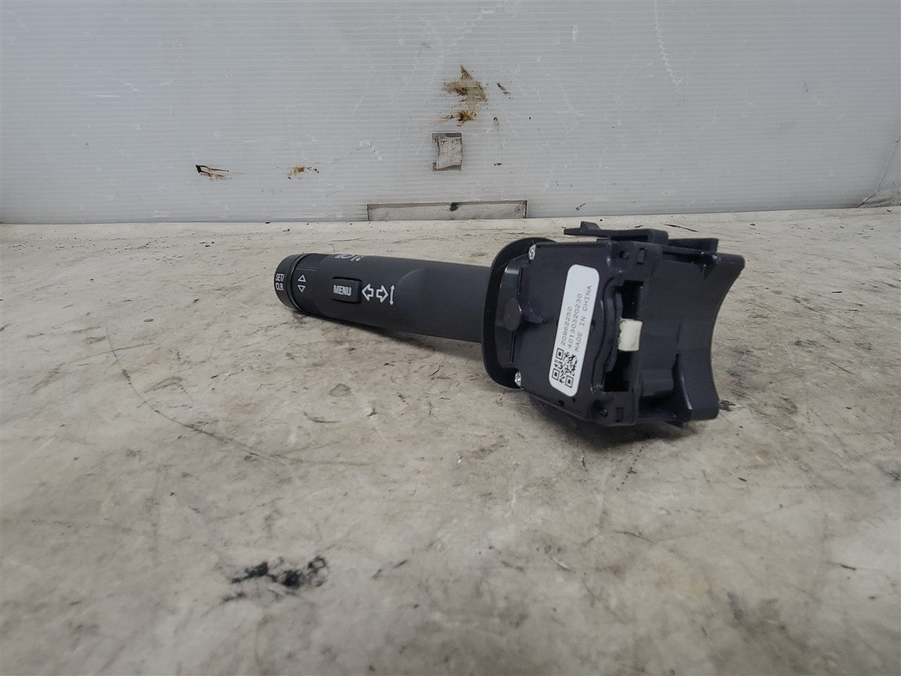2014 CAMARO TURN SIGNAL SWITCH STALK 25991660 33547 - image 2