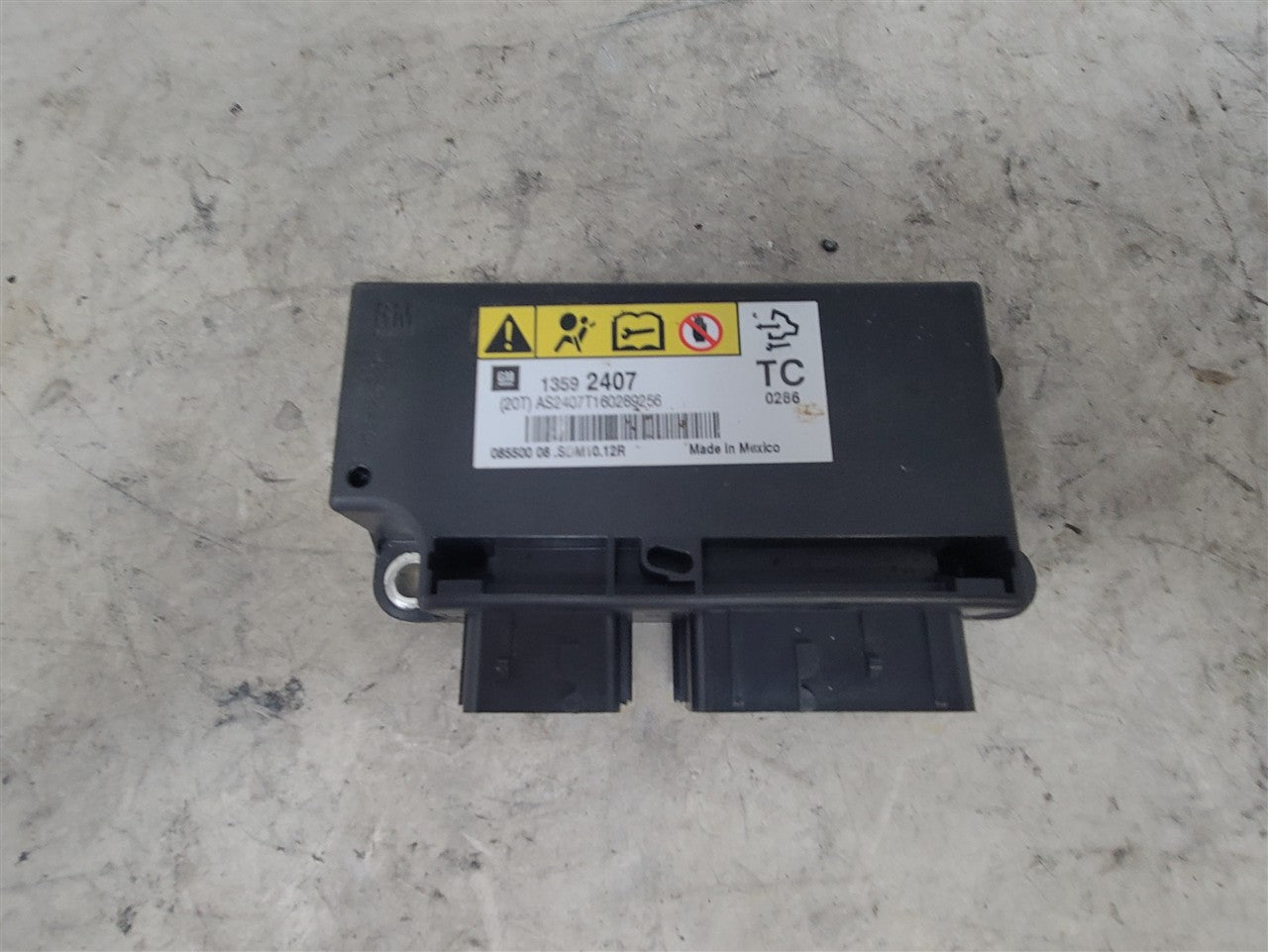 2014 CAMARO SRS MODULE NO BAGS BLOWN 33551 - image 1