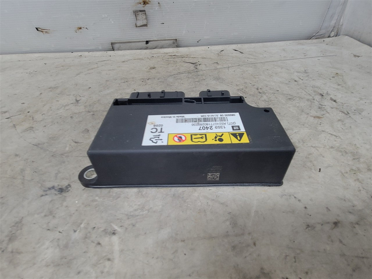 2014 CAMARO SRS MODULE NO BAGS BLOWN 33551 - image 4