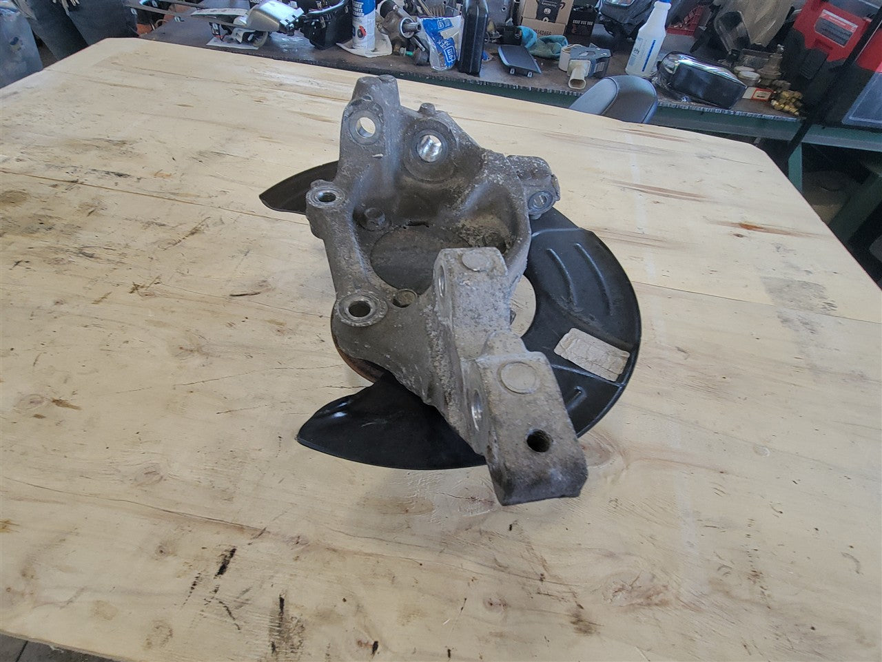 2014 CAMARO RH FRONT SPINDLE KNUCKLE W/HUB 33555 - image 4