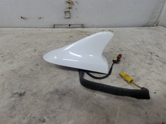 2014 CAMARO SHARK FIN ANTENNA WHITE GAZ 33558 - image 1