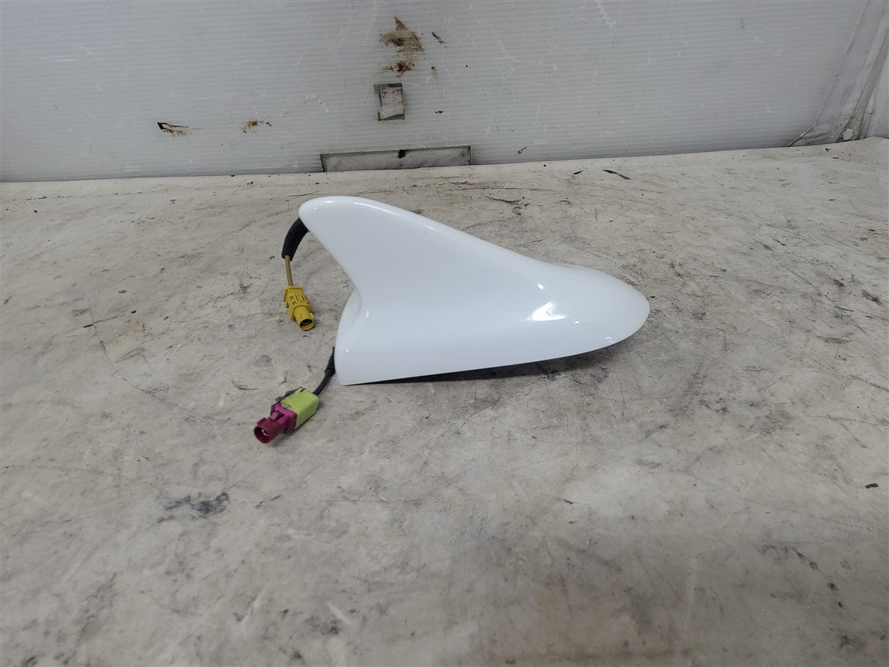 2014 CAMARO SHARK FIN ANTENNA WHITE GAZ 33558 - image 3