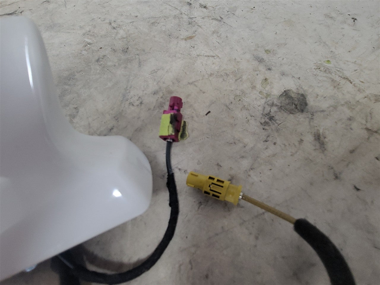 2014 CAMARO SHARK FIN ANTENNA WHITE GAZ 33558 - image 7