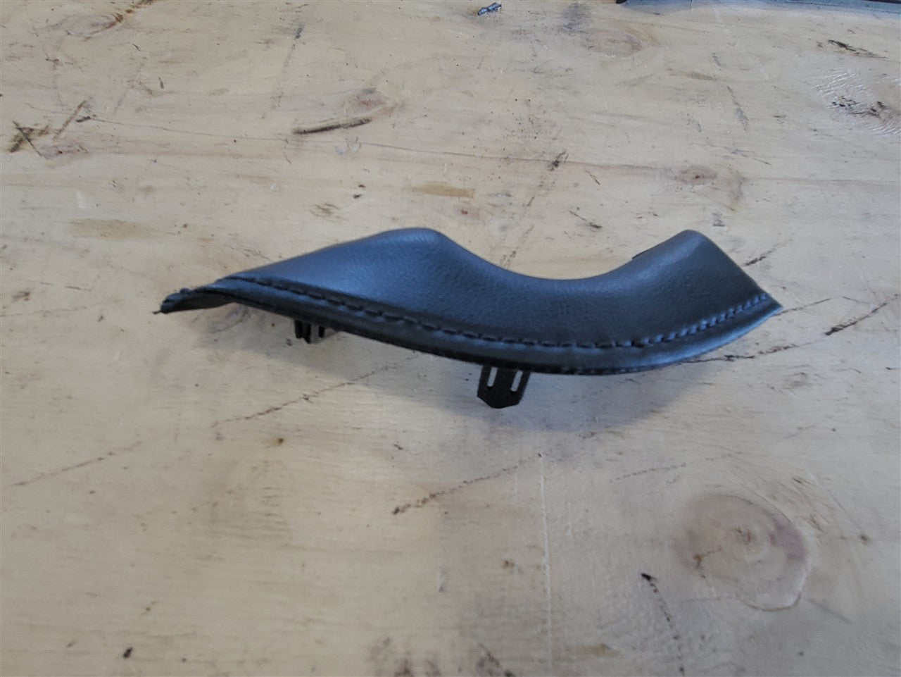 2014 CAMARO RH PASSENGER DASH TRIM & CENTER VENT 33561 - image 7