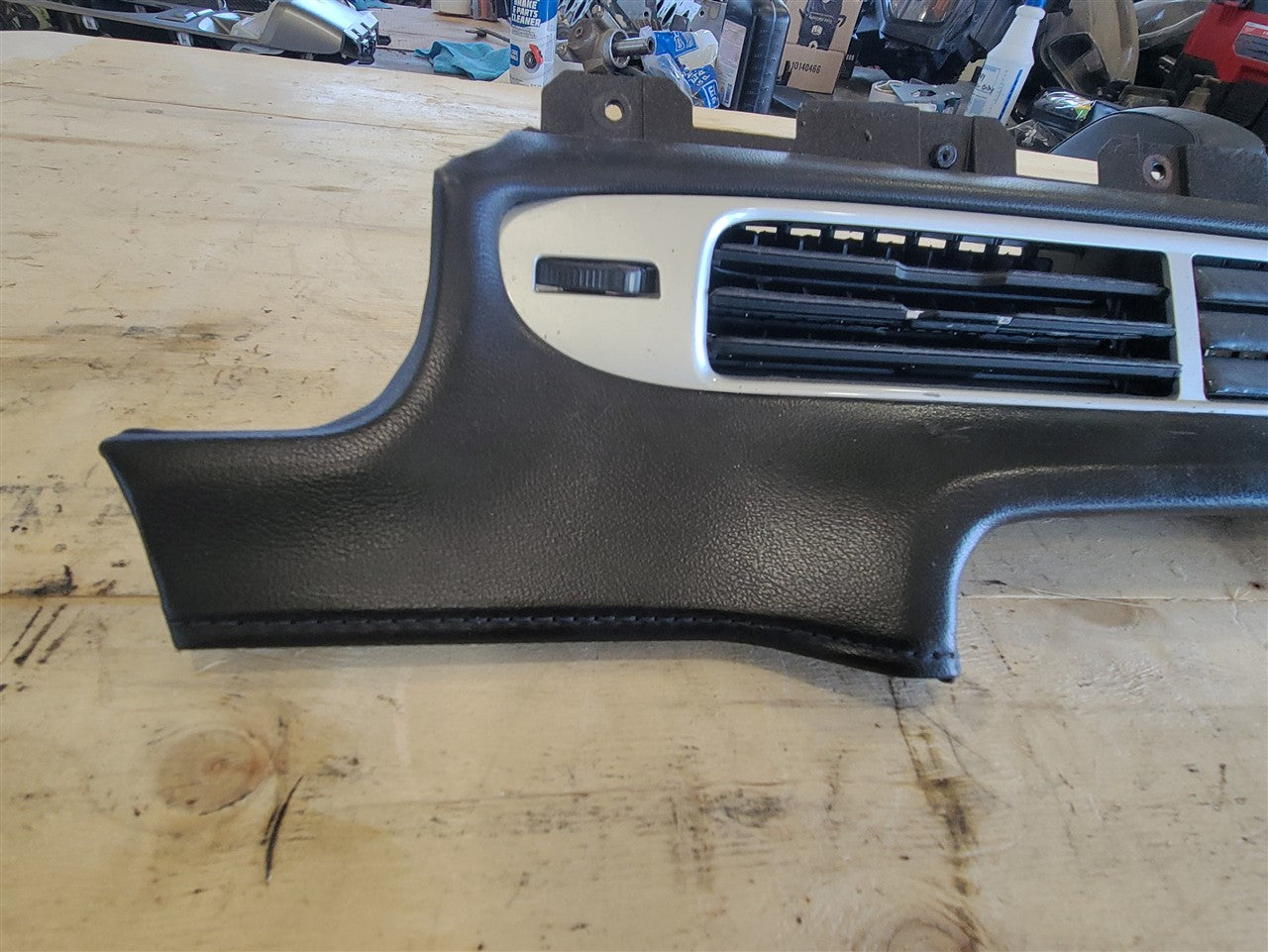 2014 CAMARO RH PASSENGER DASH TRIM & CENTER VENT 33561 - image 8
