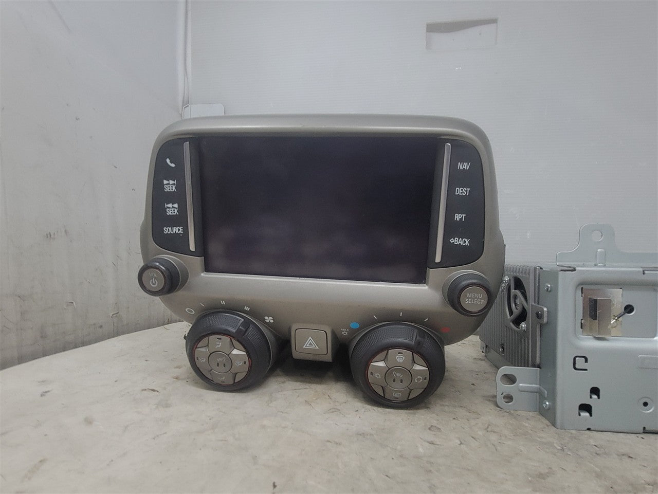 2014 CAMARO RADIO CONTROL PANEL & RECEIVER 33565 - image 2