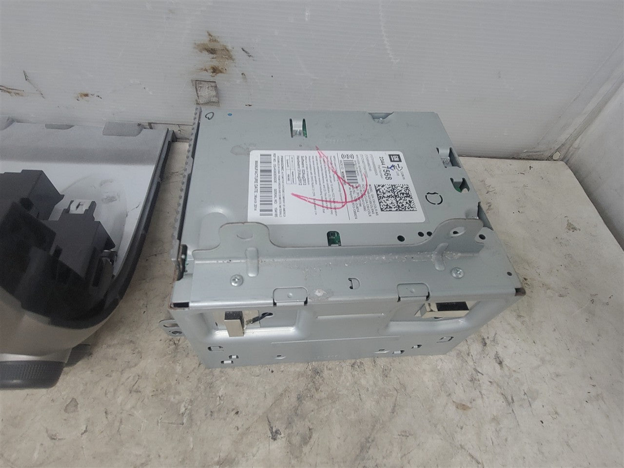 2014 CAMARO RADIO CONTROL PANEL & RECEIVER 33565 - image 5