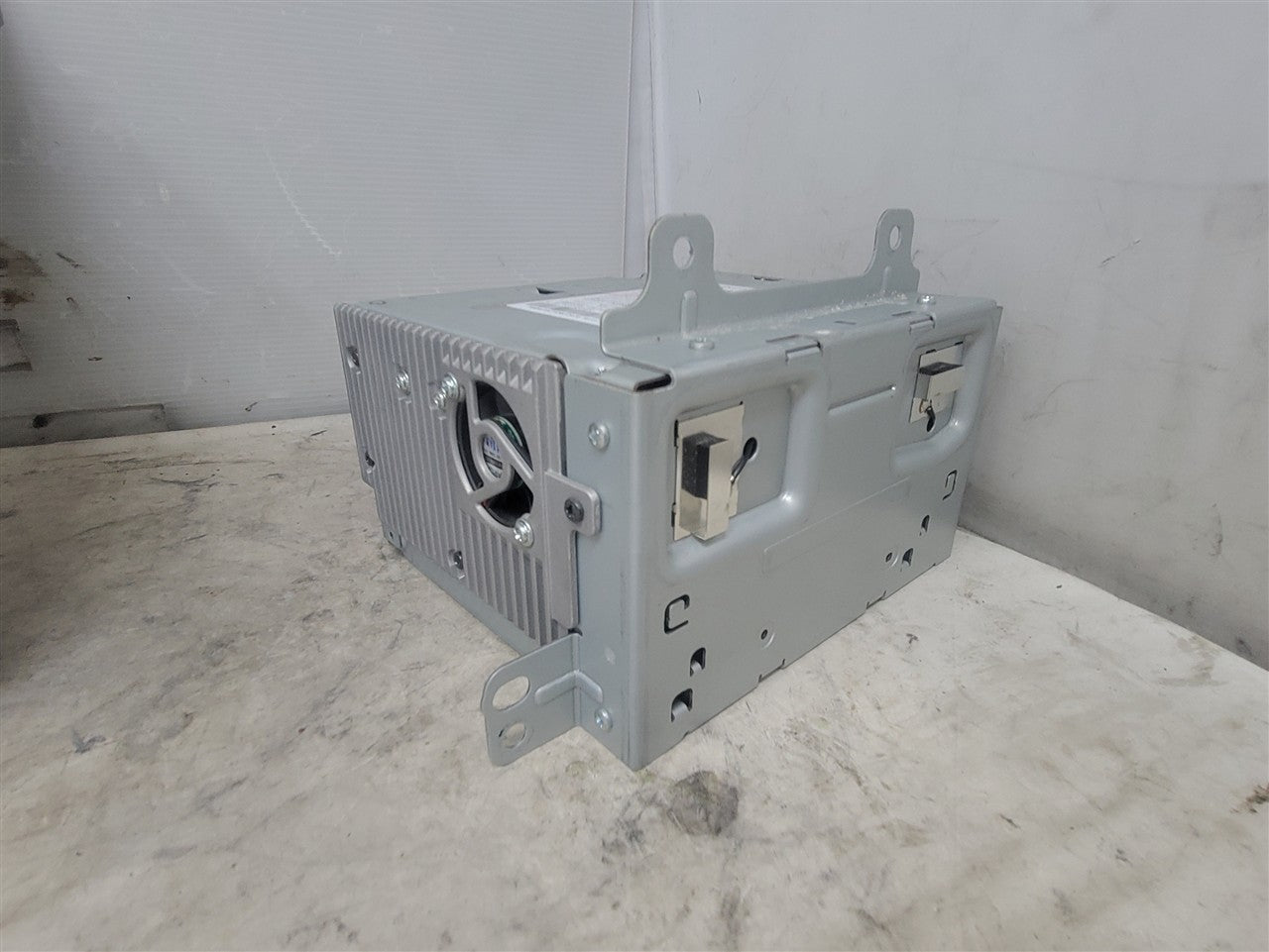 2014 CAMARO RADIO CONTROL PANEL & RECEIVER 33565 - image 12