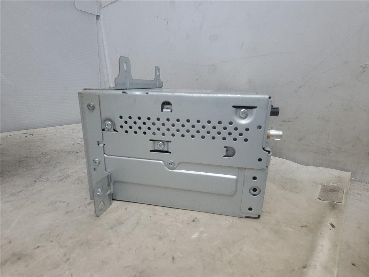 2014 CAMARO RADIO CONTROL PANEL & RECEIVER 33565 - image 14
