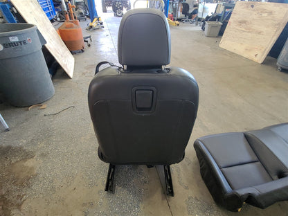 2014 CAMARO BLACK & BLUE 2 TONE FRONT REAR SEATS 33568 - image 6