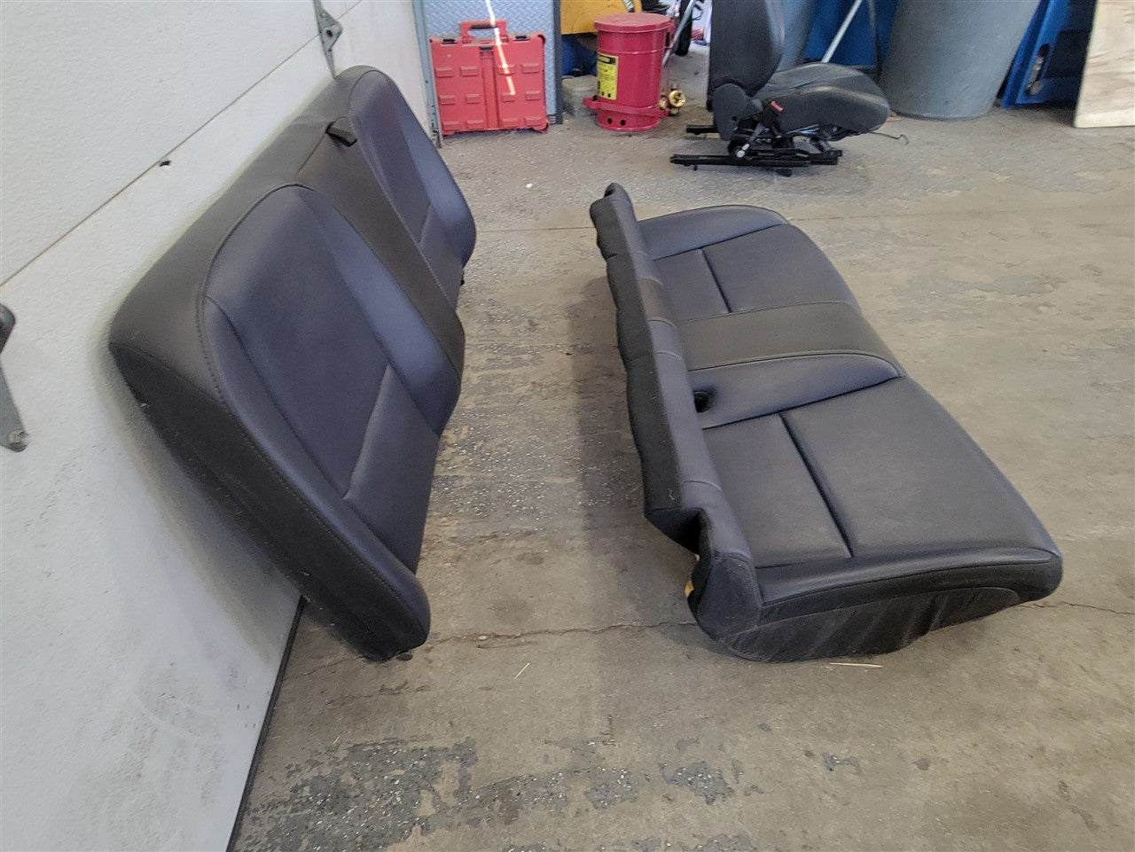 2014 CAMARO BLACK & BLUE 2 TONE FRONT REAR SEATS 33568 - image 17