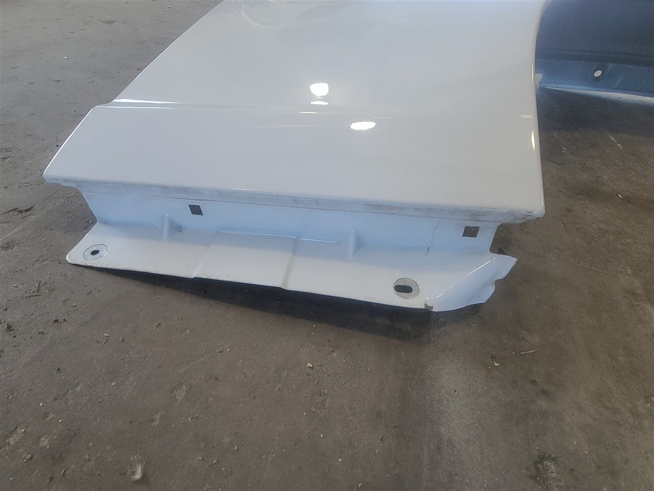 2014 CAMARO RH FENDER SUMMIT WHITE GAZ 6D.5 33571 - image 2