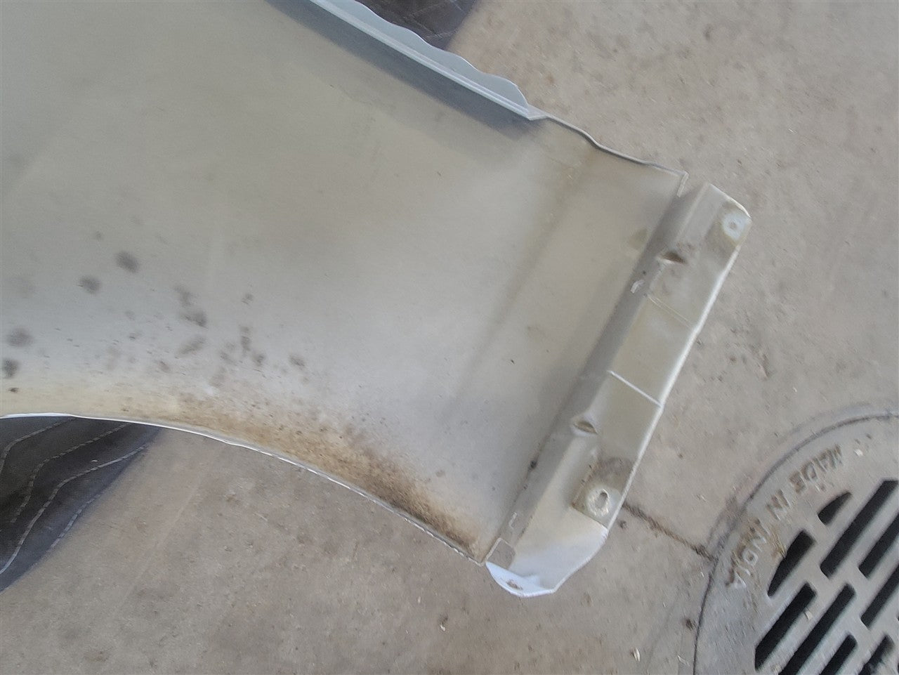 2014 CAMARO RH FENDER SUMMIT WHITE GAZ 6D.5 33571 - image 12