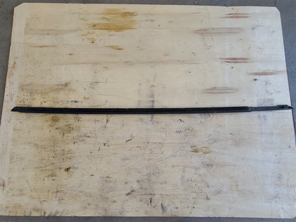 2014 CAMARO FRONT LH DOOR REVEAL MOLDING TRIM 33573 - image 10