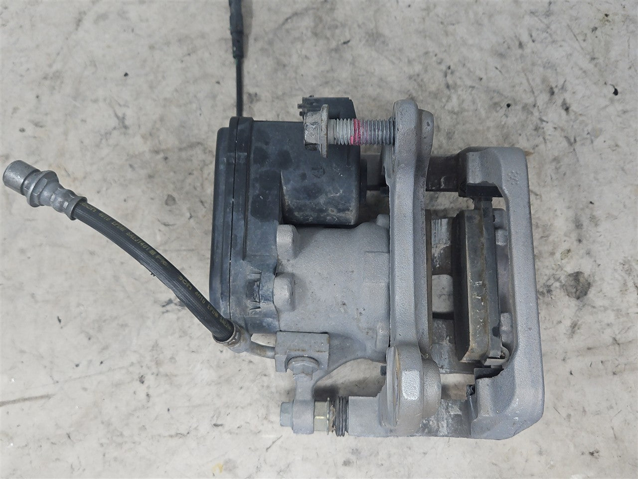 2022 SILVRDO15 LH REAR CALIPER ELECTRIC PARK BRAKE 33581 - image 11