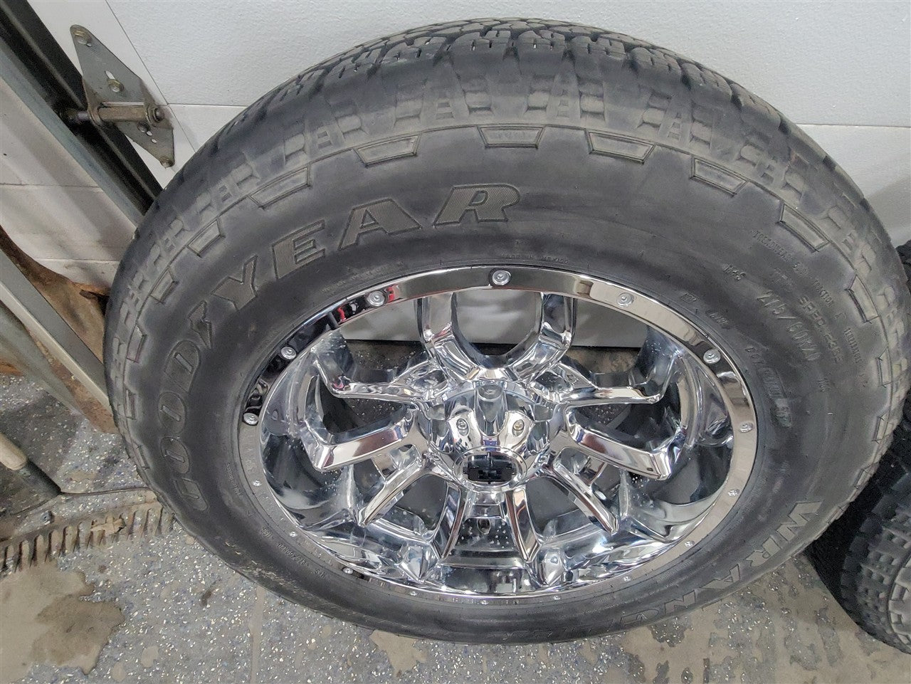 2022 SIERRA150 20x9 VISION 415 BOMB C WRANGLE TIRES 33584 - image 8