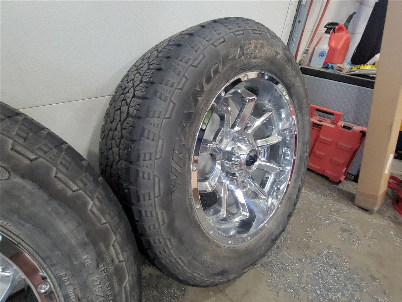 2022 SIERRA 20x9 VISION 415 BOMB C WRANGLE TIRES 33584 - image 2