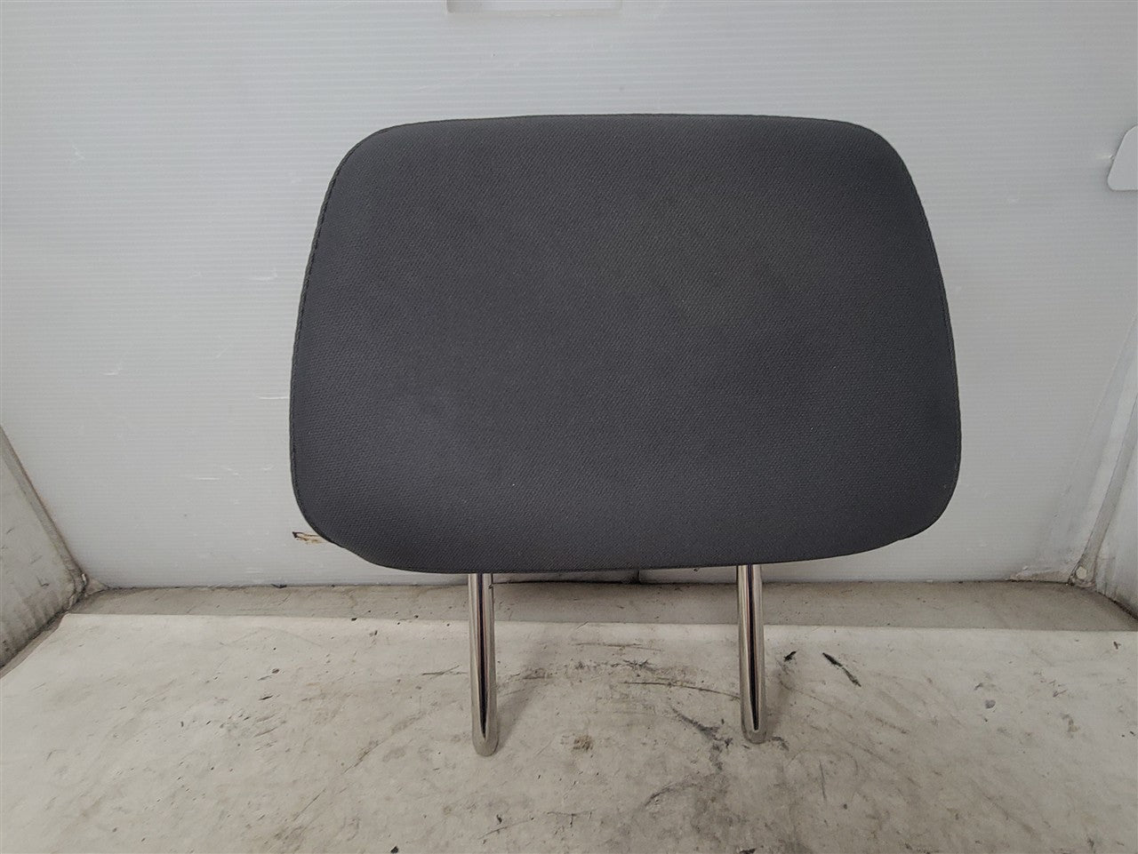 2024 SILVRDO15 FRONT HEADREST BLACK CLOTH LH OR RH 33585 - image 5