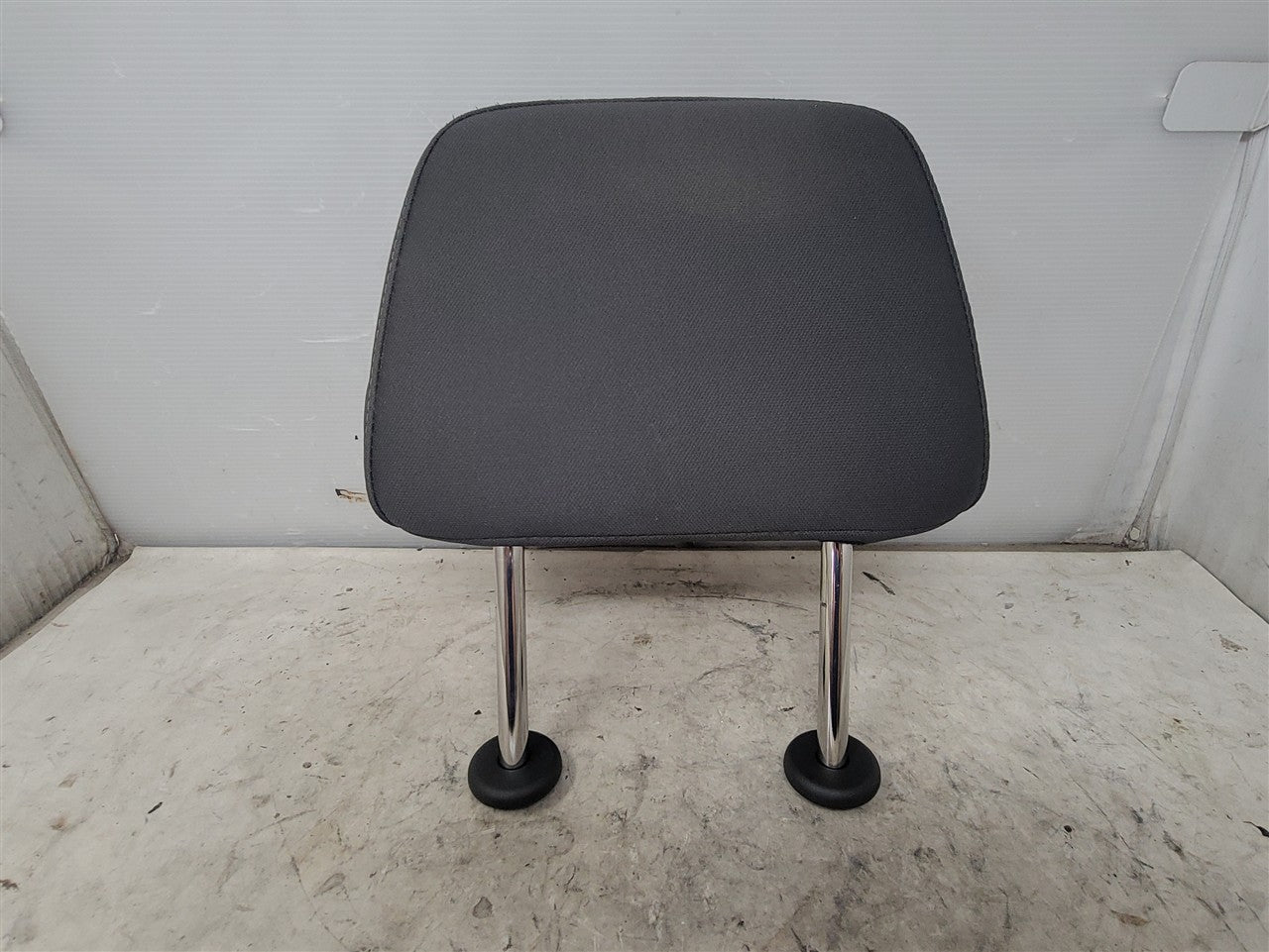 2024 SILVRDO15 FRONT HEADREST BLACK CLOTH LH OR RH 33586 - image 1