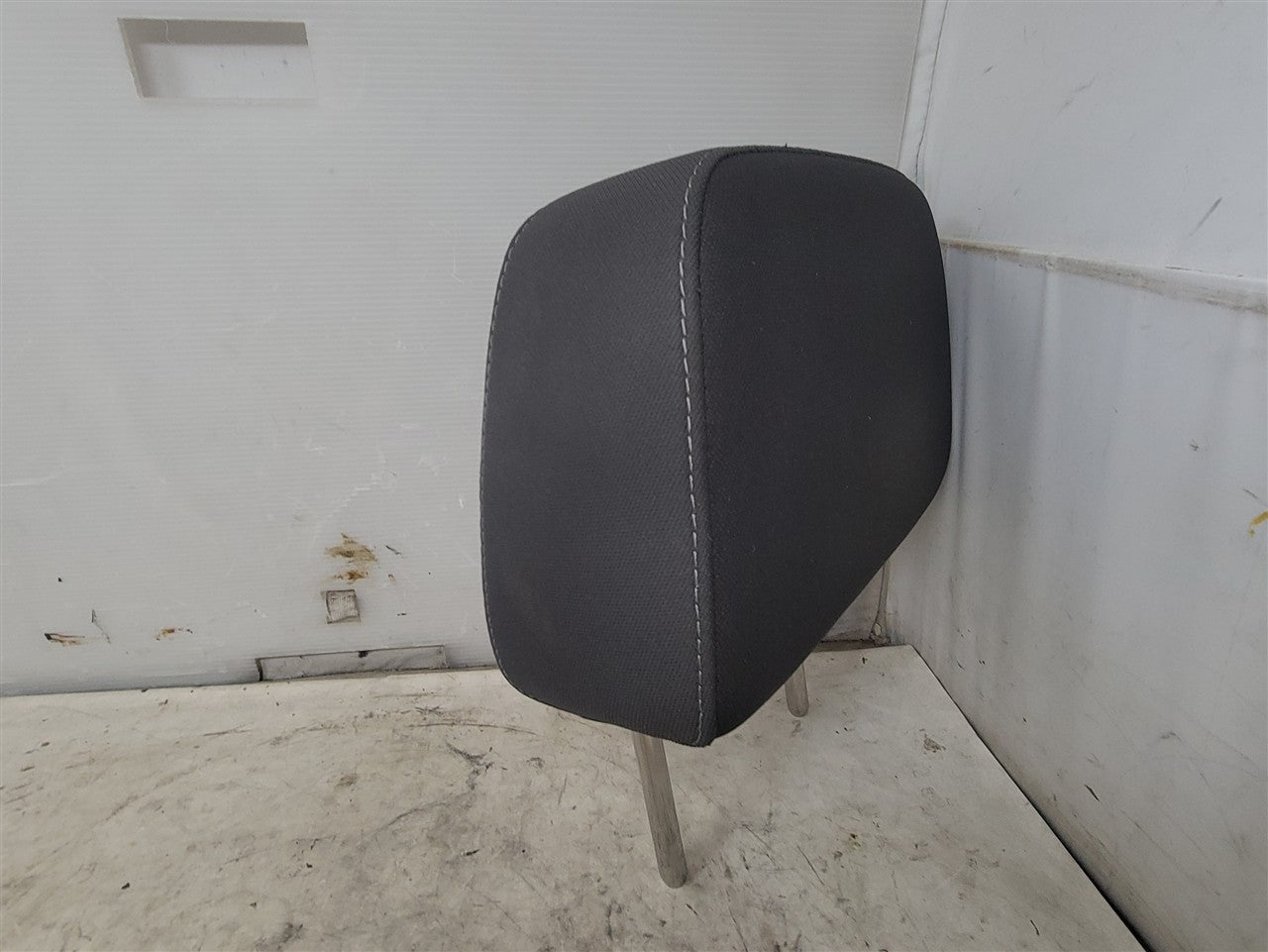2024 SILVRDO15 FRONT HEADREST BLACK CLOTH LH OR RH 33586 - image 4
